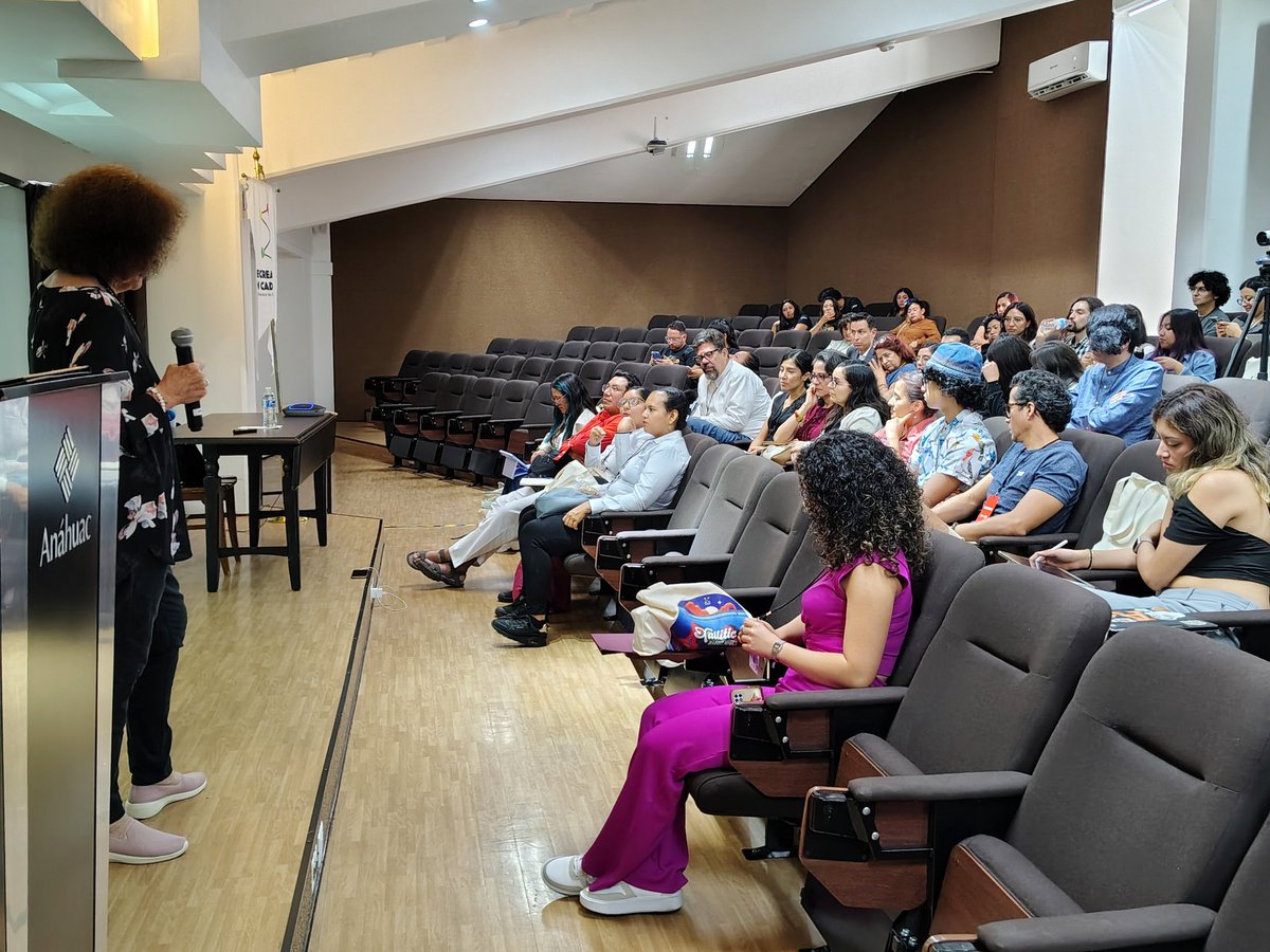 ¡La ciencia se vive y se comparte! 🔬🔭

En el marco del X Coloquio Nacional de Ciencia Recreativa en Xalapa, Veracruz, asistimos a la Conferencia Magistral “Ciencia Ciudadana y Sustentabilidad”, impartida por la reconocida Dra. Julia Tagüeña &gt;&gt;