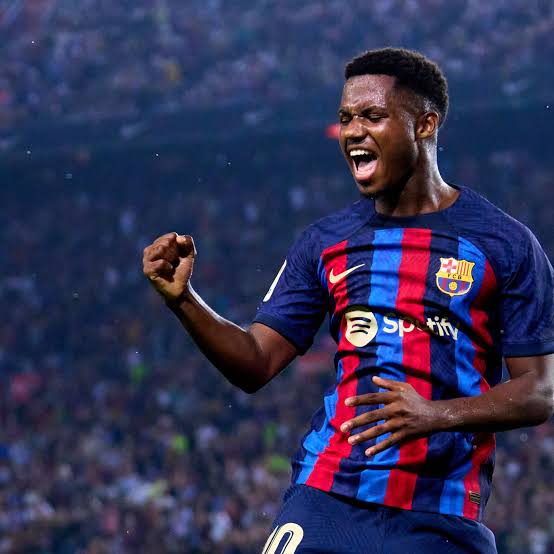 _haris24's tweet photo. 🚨⚪️🔴 AS Monaco and Barcelona are close to finalizing the Ansu Fati transfer.

The deal is now in its final stages, with a “here we go” imminent. 🏁 https://t.co/K5FZkswZ0Y