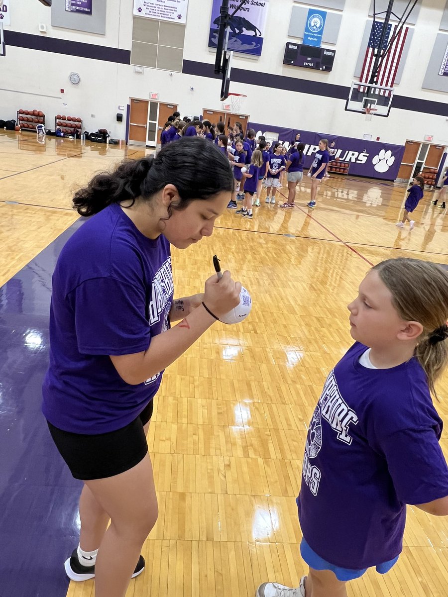 We love our annual autograph day with our younger kids camp. ✍️ 
#Family🤍🏀💜
#SometimeYouSometimesMeAlwaysUs