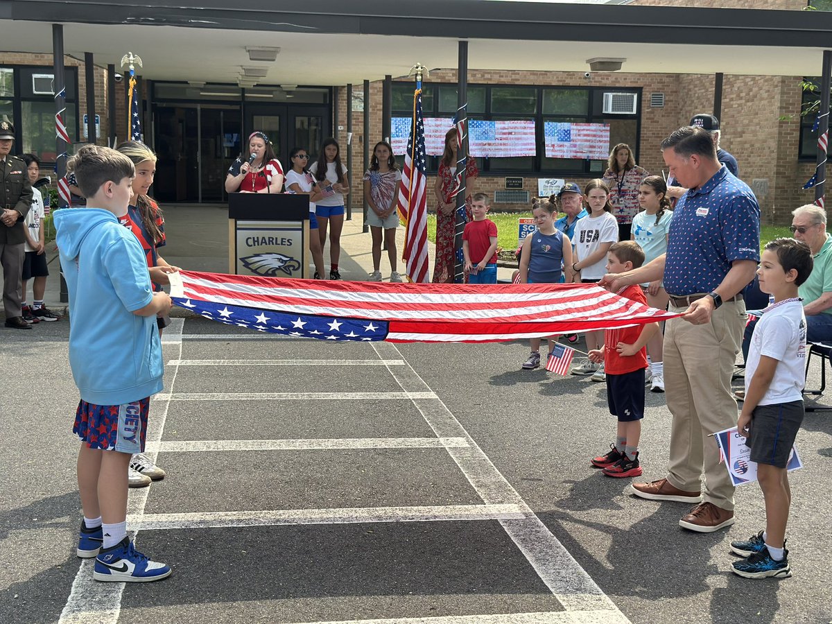 Julianne Inghilterra tweet media