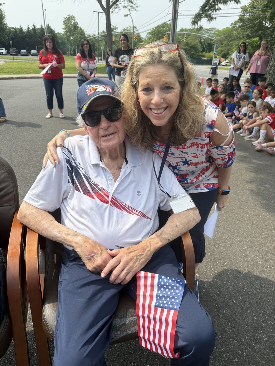 Julianne Inghilterra tweet media