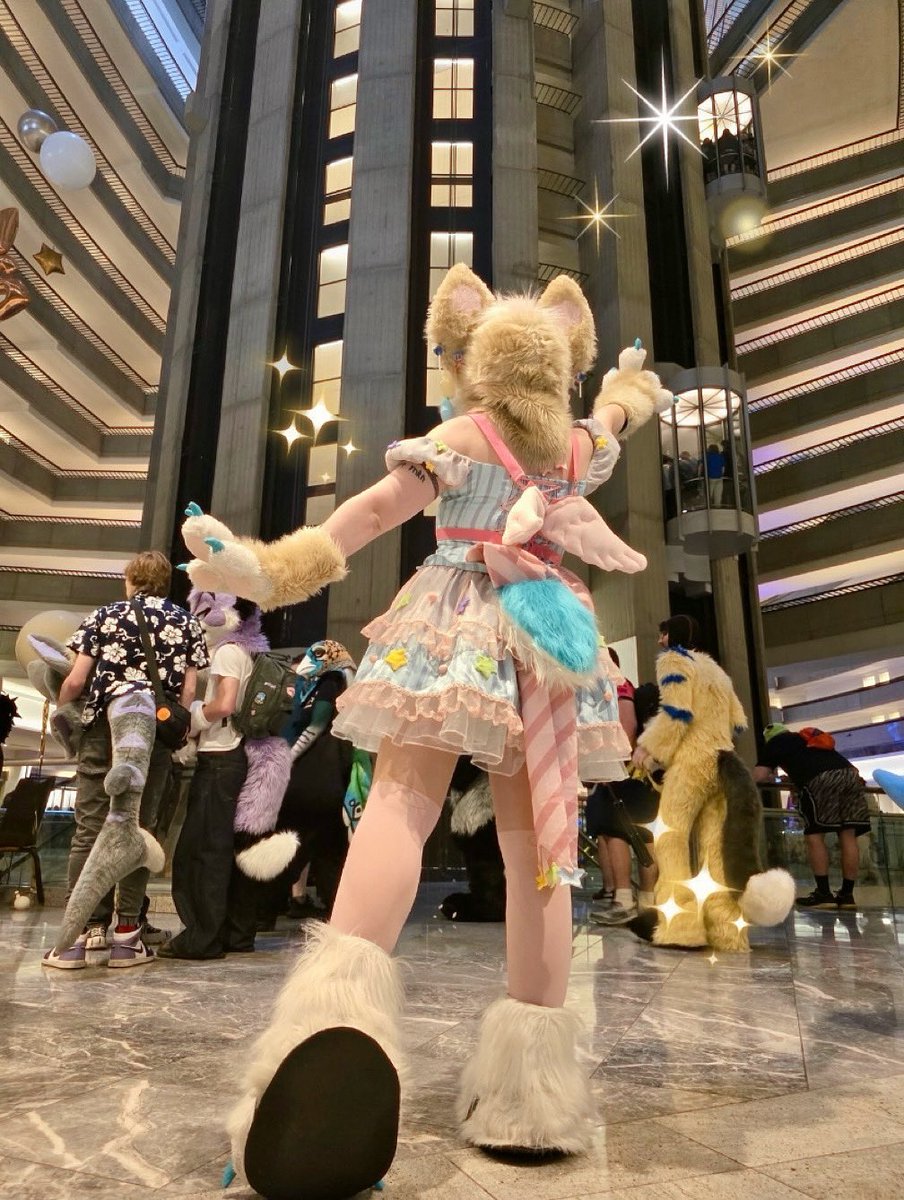 Sometimes the way feels uncertain but we can’t lose our Hope &amp; joy! Together we Look to the stars and they will light our way 🌟  
#ccthecorgi #fursuitfriday #furry #fursuit #furryfandom #FWA #FWA2025 #furryweekendatlanta