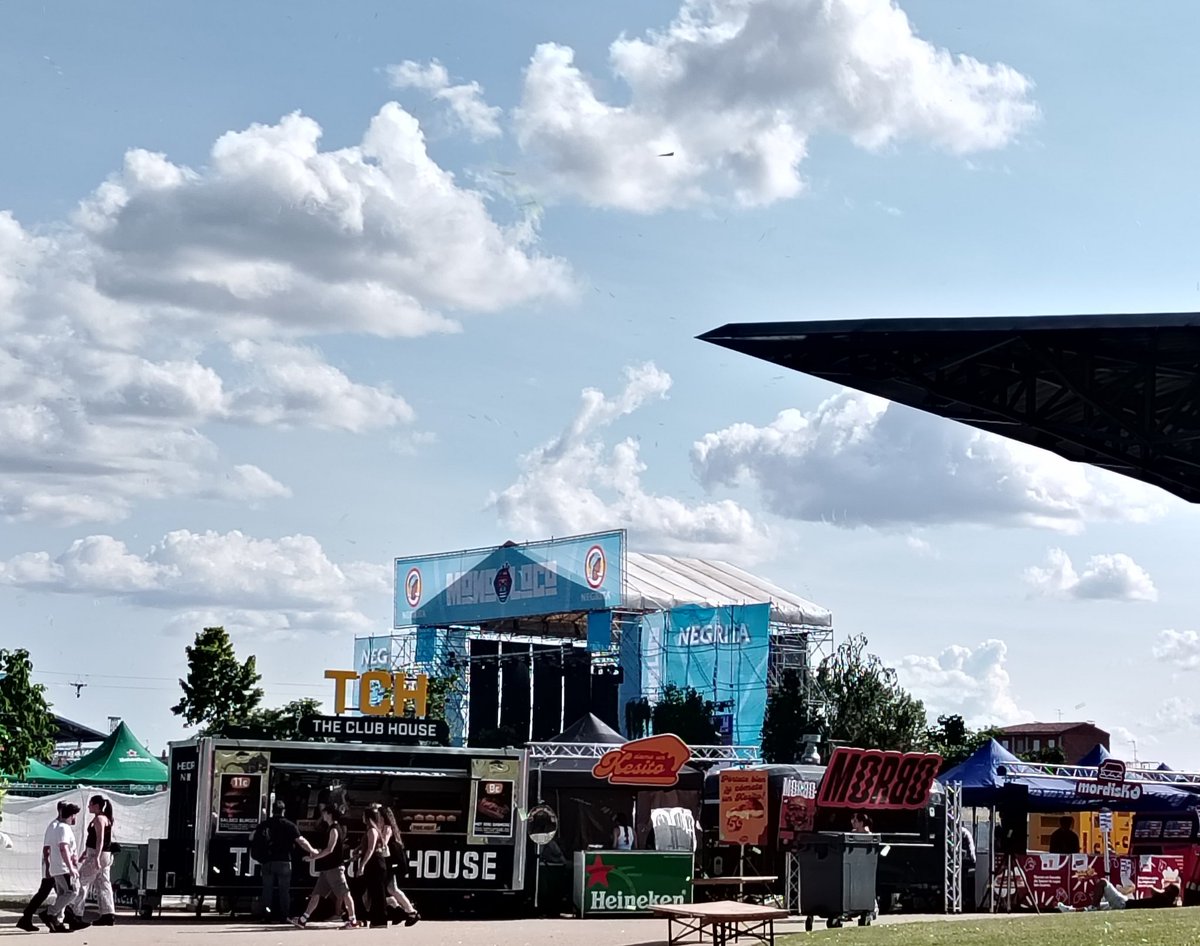 Richar_75's tweet image. Arranca #cocoloco #minoloco #monolocoLeon #leon #españa #musica #festival #monoloco2025