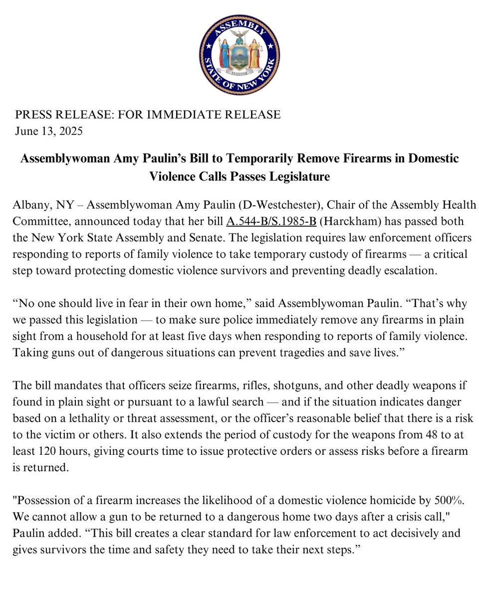 AmyPaulin's tweet image. I'm so proud to have passed this bill which requires law enforcement officers to take temporary custody of firearms when responding to family violence incidents - a critical step towards protecting domestic violence survivors and preventing deadly escalation.