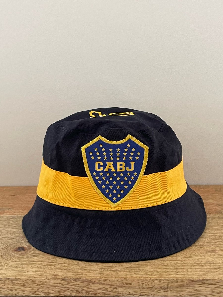 TONIGHT 19:45 &amp; 20:00 via calcioemoda.bigcartel.com
