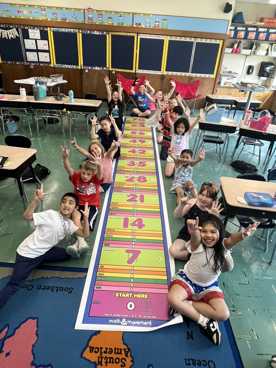 Introducing multiplication and skip counting to our second graders and we got to use one of our new mats from <a href="/MathandMovement/">Math & Movement</a> 😍