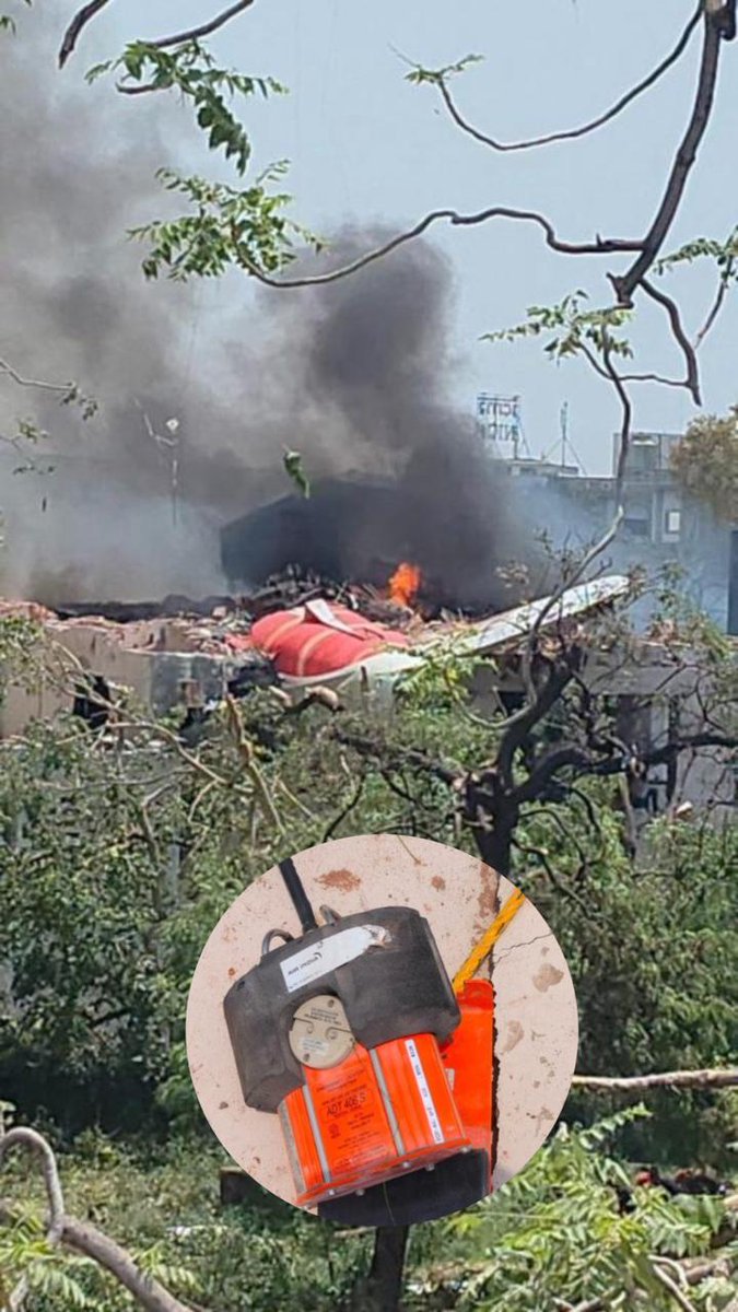Anjalimishra879's tweet photo. Ahemdabad air India flight AI-171  tragedy: black box found. How the incident happened will now be revealed ASAP. 
#AhemdabadPlaneCrashtragedy 
#AirIndia171 
#BlackBox 
#AirIndiaLondonFlightCrash 
#AirIndiaTragedy 
#bigtragedy 
#lifeloss💔💔🥺🥺🙏🏼🙏🏼🌼🌼 https://t.co/h9mcfcVgeV