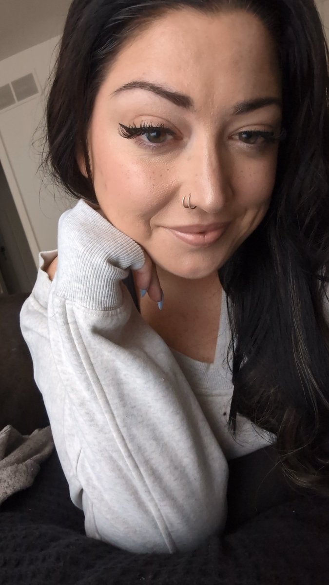 gabsmashh tweet media