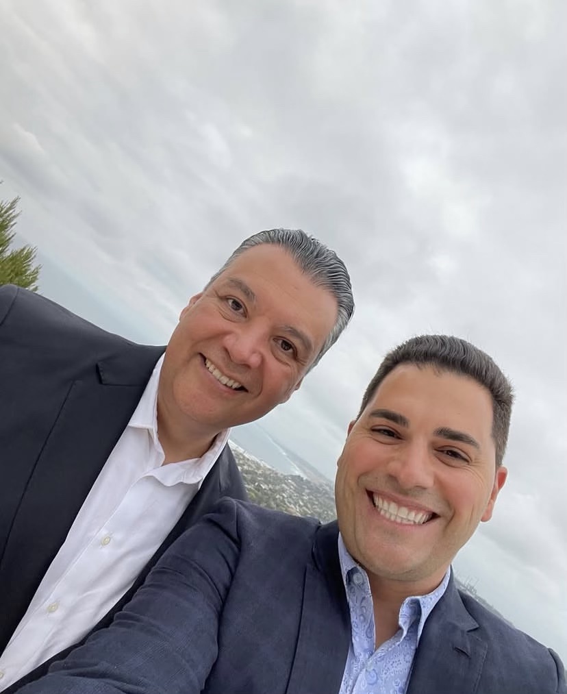 MarkArabo's tweet photo. I have always known @AlexPadilla4CA to be a genuine, compassionate, and principled leader. His dedication to justice and public service shines in everything he does. I am proud to call to him not just my senator but a true friend.  

 I stand with you 100%, hermano. https://t.co/Lj9wQnKHy4