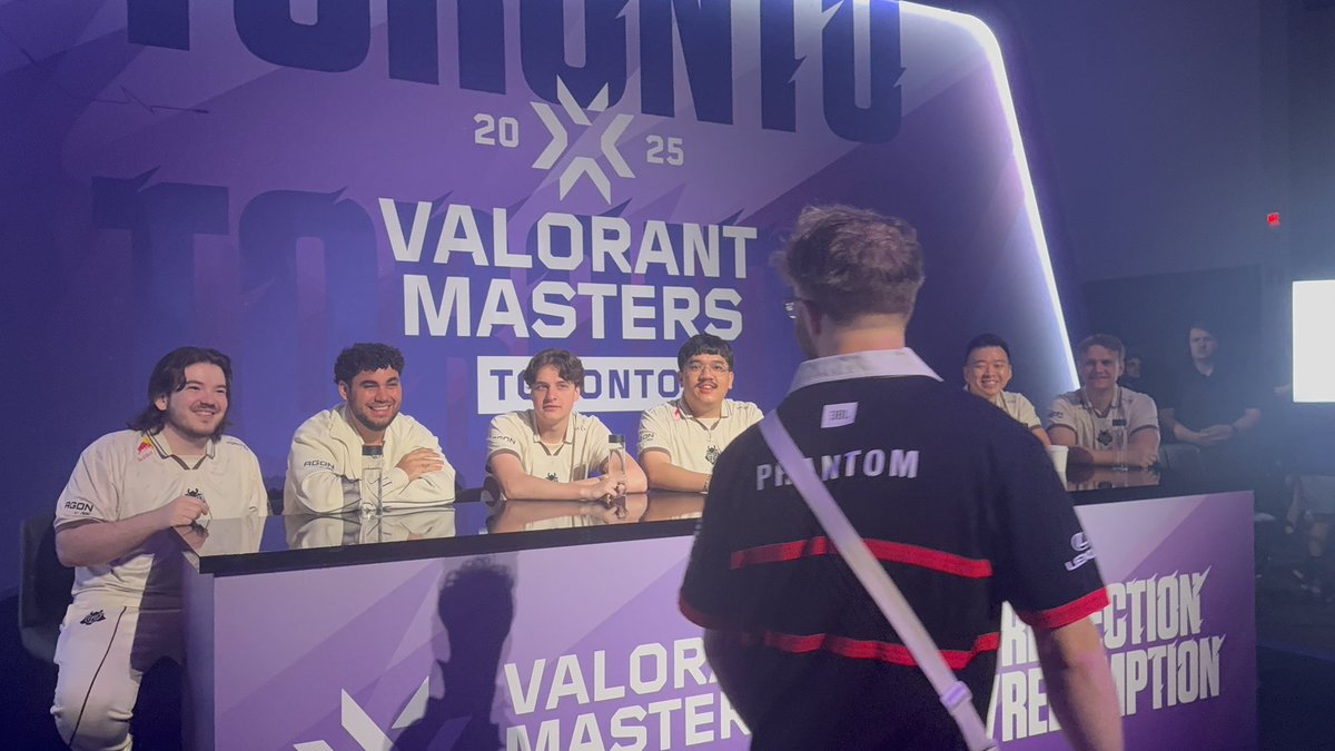 Its_Phantom's tweet image. “100T fan? Where they at?” - Valyn

@Boostio @100T_VAL #100T