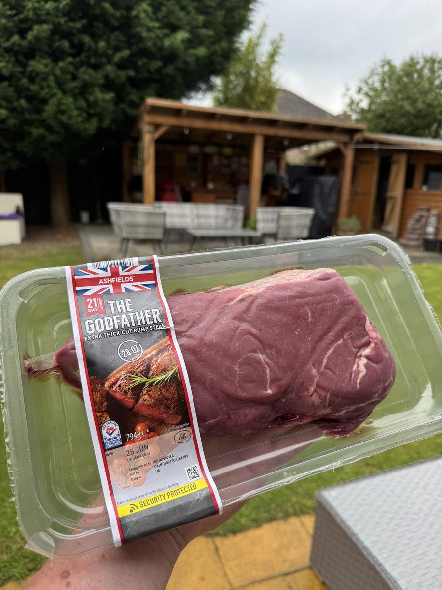 Time to get the 28oz Godfather on the <a href="/KamadoJoeUK/">Kamado Joe UK</a> miso honey mustard butter &amp; chimmi