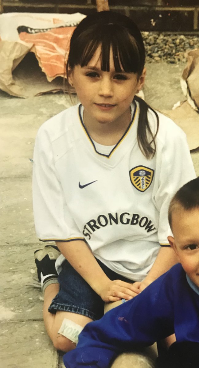 God I was such a little tomboy, the scabby chin, plasters on knees, the outfit, THE FRINGE 😂