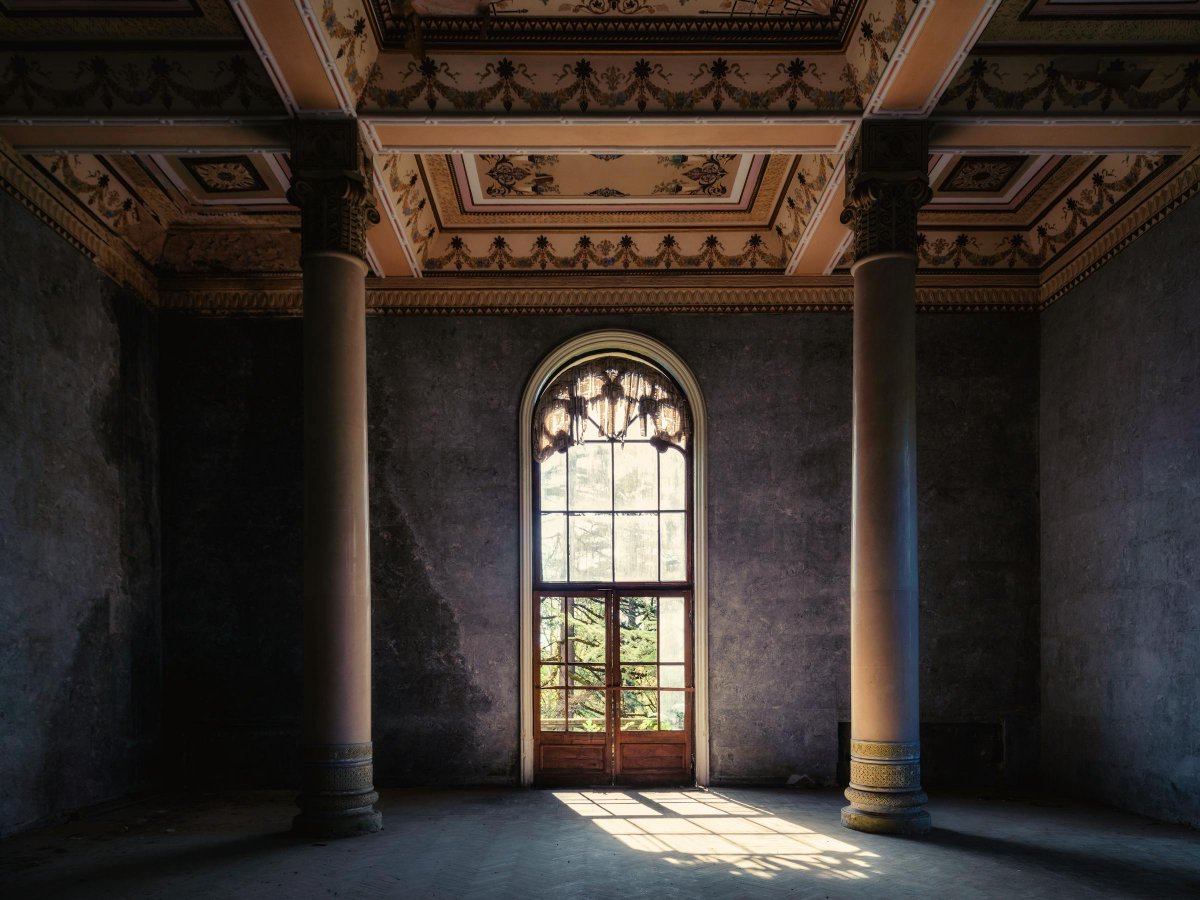 Where the Light Never Leaves 🕯️

my latest Series on <a href="/SuperRare/">SuperRare</a> 
7/12 pieces are already sold. 

But 5 works are still waiting to be discovered. 

Let's chat 🤝