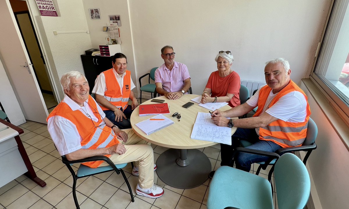 <a href="/CroixRouge/">Croix-Rouge fr</a> &amp; Banque Alimentaire du Gers unissent leurs forces pour une aide + efficace et solidaire sur le territoire. #Solidarité #Gers <a href="/jrcazeneuve/">Jean-René Cazeneuve</a> @taupiac <a href="/AntoineFarin/">Antoine Farin 🌱</a>  <a href="/GiseleBiemouret/">GiseleBiemouret</a>  <a href="/Bmgcoop/">Barbara Mauvilain</a>