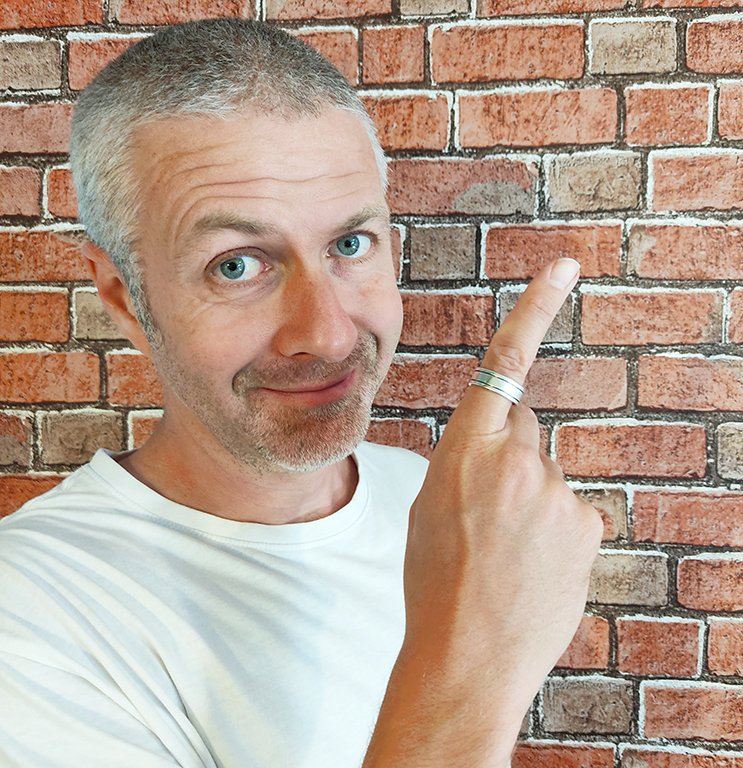 mrjayfortune's tweet photo. Friday 13th: How I Turned Fear into Fuel. Transforming Superstition into Superpower and how you can do the same. Free to read now of how one finger ring caused near meltdown at my one-man show in London's West-End. Enjoy!

https://t.co/darZnU2WPJ https://t.co/6kkNrZm227
