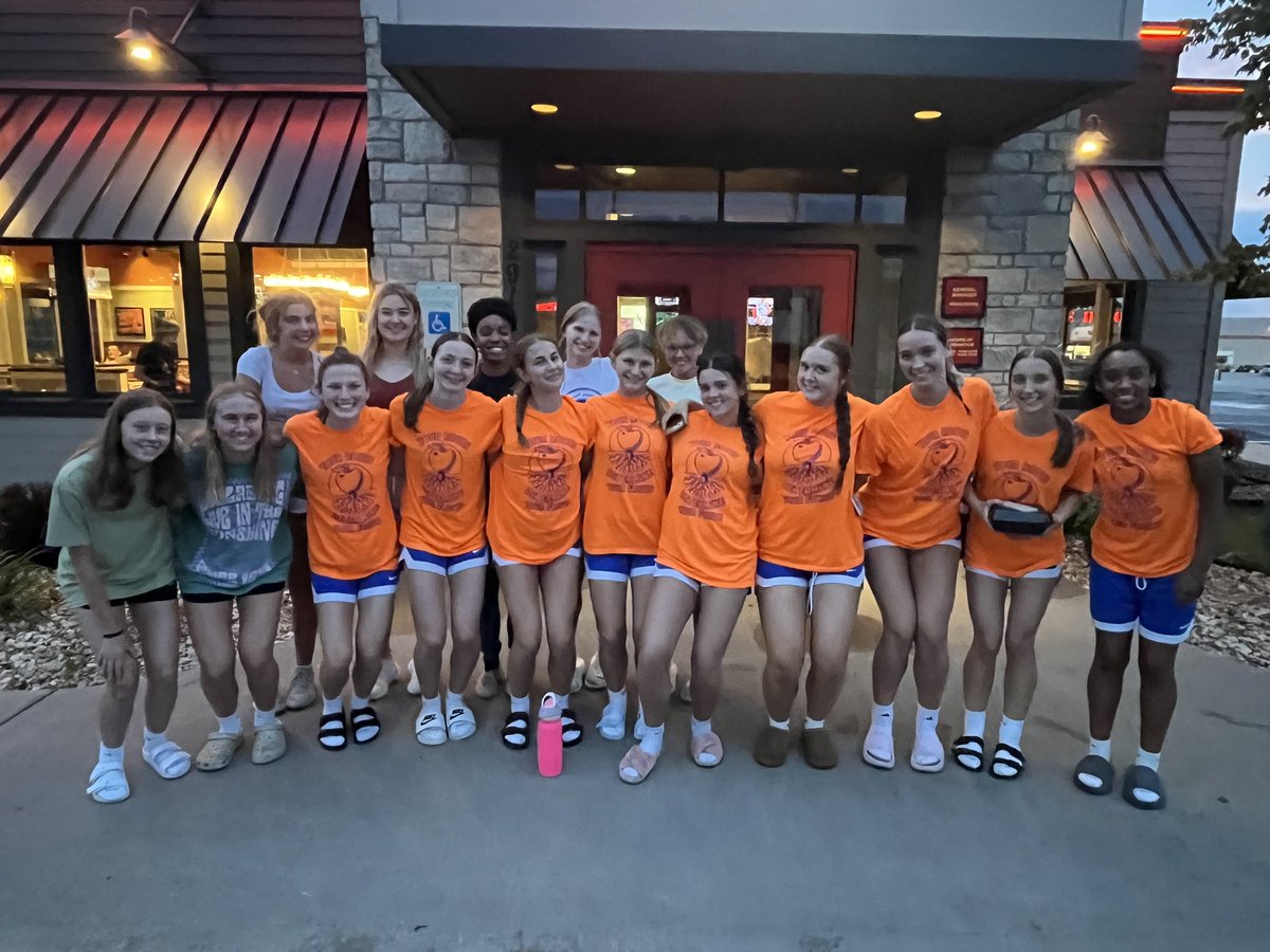 Varsity 7-1 🥇
JV 6-2 
Thanks Pitt State for another great camp!! 🏀💪🏀