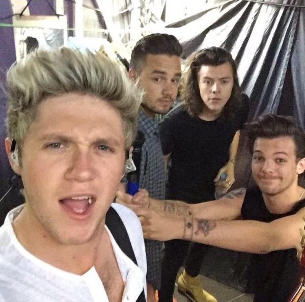 10 years since OTRA Brussels. A decade. Who would've thought back then that life would be so different now, that some of the best and some of the worst was yet to come. But nothing will erase this night from our memories. Us and them, always. ❤️‍🩹