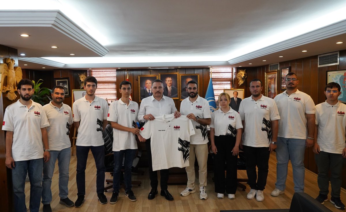 Adana Ülkü Ocakları KAAN Teknoloji Kulübümüz 24-26 Haziran’da Amerika’da gerçekleşecek SUAS 2025 Yarışması öncesi bizleri ziyaret ederek, yapılan hazırlıklar hakkında bilgi verip; özel tasarım tişörtü hediye ettiler.🇹🇷✈️

#ÜlküOcakları #KAANTeknoloji #SUAS2025
<a href="/ayyildirim1/">Ahmet Yiğit Yıldırım</a>