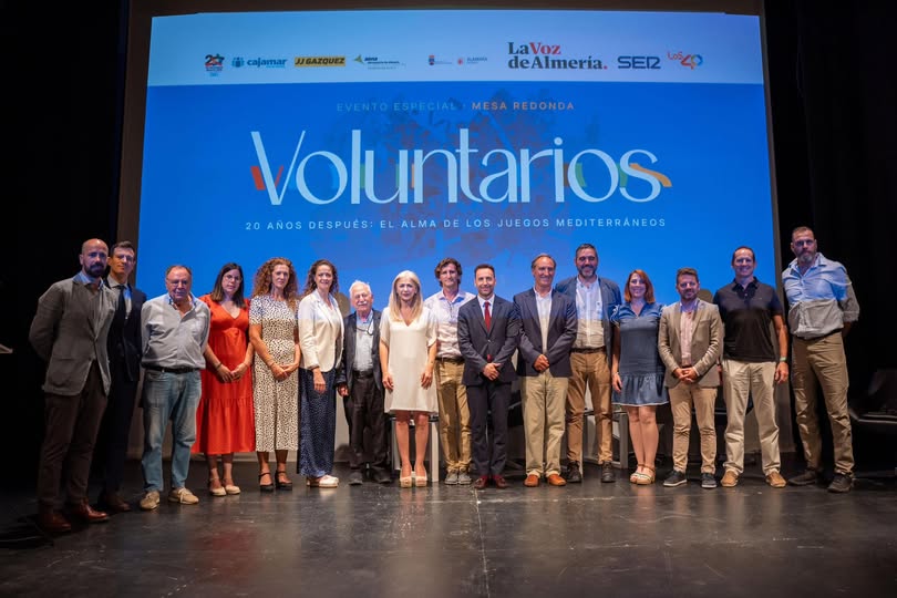 Patronato Municipal de Deportes de Almería (@pmd_almeria) on Twitter photo Esta mañana hemos rendido un merecido homenaje a los voluntarios de Almería 2005, con un acto organizado por <a href="/lavozdealmeria/">La Voz de Almería</a> y celebrado en el Teatro Apolo.
<a href="/aytoalm/">Ayuntamiento de Almería</a> Esta mañana hemos rendido un merecido homenaje a los voluntarios de Almería 2005, con un acto organizado por <a href="/lavozdealmeria/">La Voz de Almería</a> y celebrado en el Teatro Apolo.
<a href="/aytoalm/">Ayuntamiento de Almería</a>