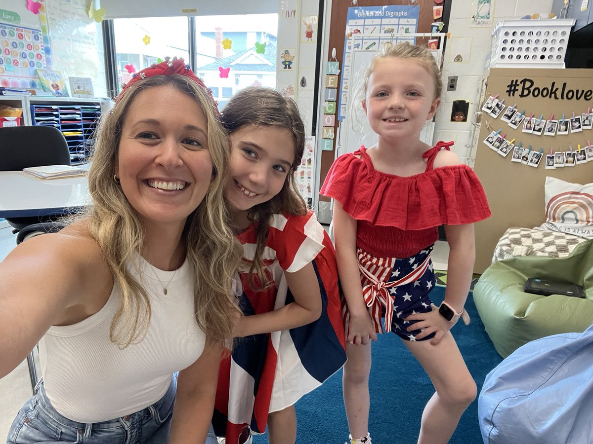 Nicole Petrullo (@mspetrullo) on Twitter photo 2nd grade Flag Day Performance!! So proud of everyone! β€οΈπ€ππΊπΈ <a href="/WestSchoolLBNY/">West School</a> 2nd grade Flag Day Performance!! So proud of everyone! β€οΈπ€ππΊπΈ <a href="/WestSchoolLBNY/">West School</a>