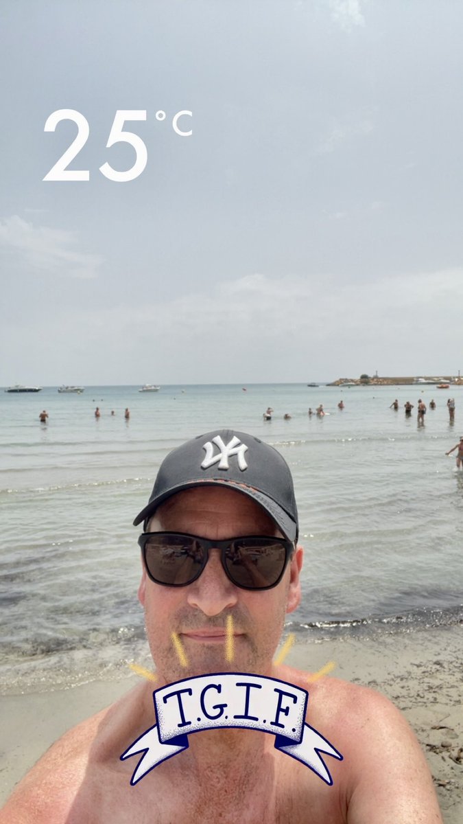 cathal686's tweet photo. #100daysofwalking 
Day 4 of relaxation. Enjoy the sun and keeping well hydrated 😉 https://t.co/s3qBvYYiXJ