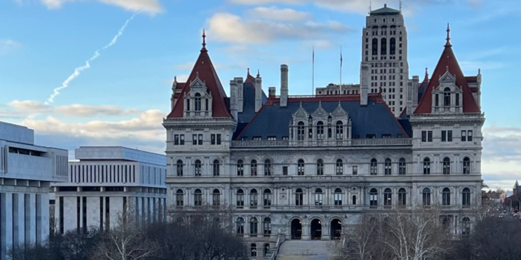 SAG-AFTRA New York Local (@sagaftrany) on Twitter photo 🧵(1/2) A bill expanding Right of Publicity protections & another creating guardrails for synthetic performer use in ads have passed the <a href="/NYSenate/">New York State Senate</a>. Thanks to <a href="/SenGianaris/">Sen. Mike Gianaris</a> & AMs <a href="/LindaBRosenthal/">Linda B. Rosenthal “the #OriginalRosenthal”</a> & <a href="/tonysimone/">Tony Simone</a> for championing bills to protect #SagAftraMembers and NYers! 🧵(1/2) A bill expanding Right of Publicity protections & another creating guardrails for synthetic performer use in ads have passed the <a href="/NYSenate/">New York State Senate</a>. Thanks to <a href="/SenGianaris/">Sen. Mike Gianaris</a> & AMs <a href="/LindaBRosenthal/">Linda B. Rosenthal “the #OriginalRosenthal”</a> & <a href="/tonysimone/">Tony Simone</a> for championing bills to protect #SagAftraMembers and NYers!