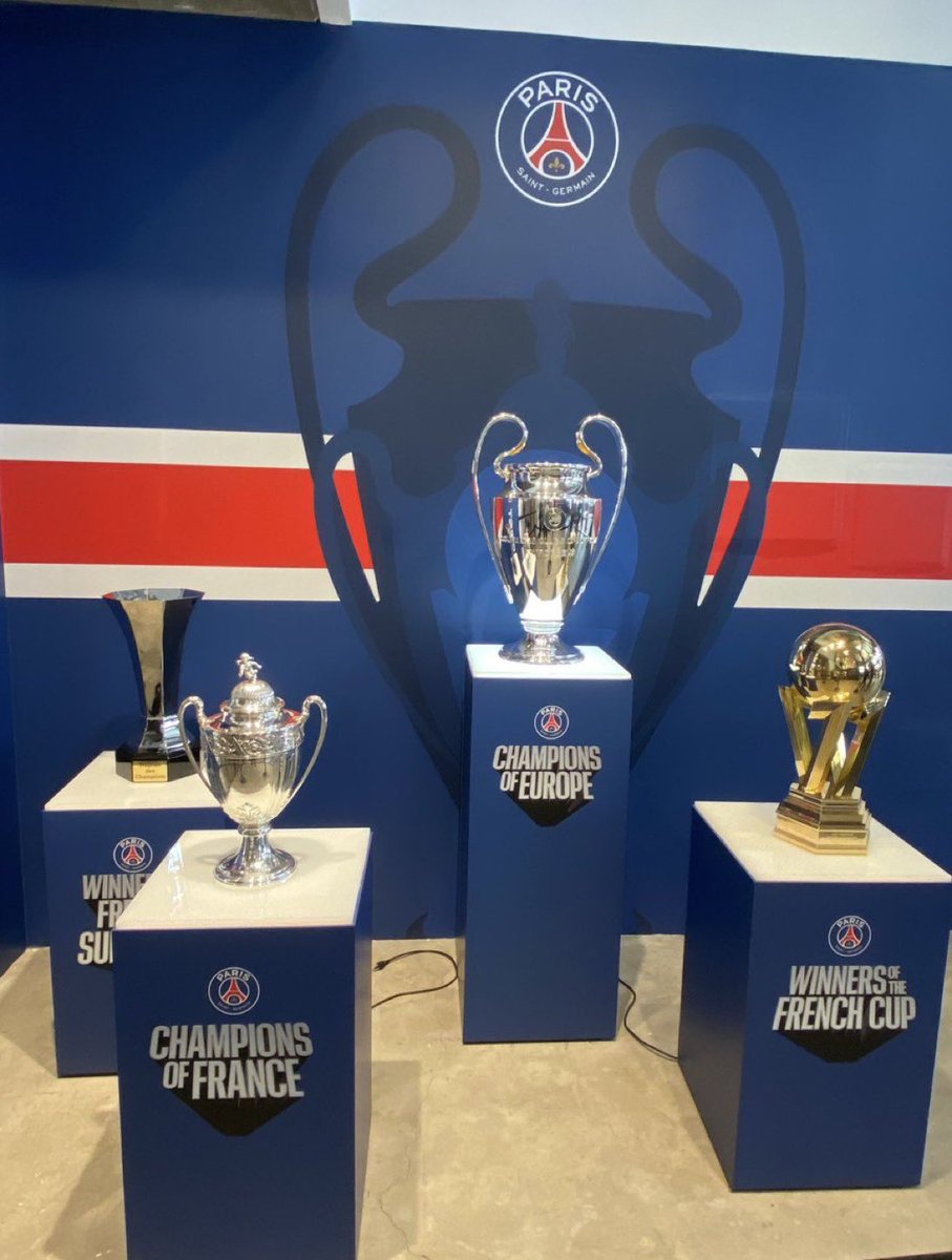 ImmigreParisien's tweet image. HI-STO-RIQUE ❤️💙 ( #OUSMANEBALLONDOR )