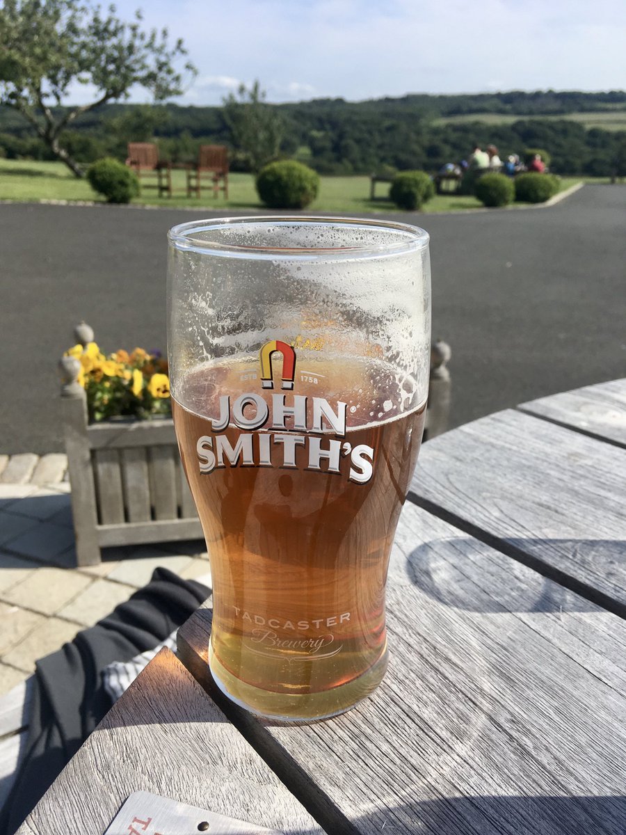 Abysmal service, Timothy Taylor’s Landlord in the worst glass possible. Beer awful anyway. Horrible experience