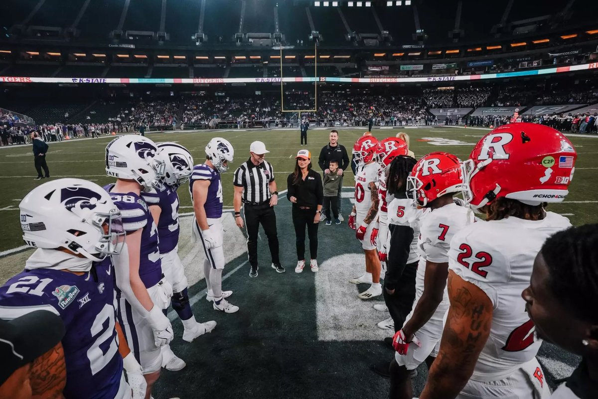 Andy Shultz (@andyjshultz) on Twitter photo Only 28 Fridays before <a href="/RateBowl/">Rate Bowl</a> returns to <a href="/ChaseField/">Chase Field</a> on Fri., Dec. 26 with a 2:30 pm MT kickoff!
Flashback to the coin toss from last year’s matchup between <a href="/KStateFB/">K-State Football</a> & <a href="/RFootball/">Rutgers Football 🪓</a>.
Photo: Fiesta Sports Foundation. <a href="/Fiesta_Bowl/">Fiesta Sports Foundation</a> <a href="/BowlSeason/">Bowl Season</a>. Only 28 Fridays before <a href="/RateBowl/">Rate Bowl</a> returns to <a href="/ChaseField/">Chase Field</a> on Fri., Dec. 26 with a 2:30 pm MT kickoff!
Flashback to the coin toss from last year’s matchup between <a href="/KStateFB/">K-State Football</a> & <a href="/RFootball/">Rutgers Football 🪓</a>.
Photo: Fiesta Sports Foundation. <a href="/Fiesta_Bowl/">Fiesta Sports Foundation</a> <a href="/BowlSeason/">Bowl Season</a>.