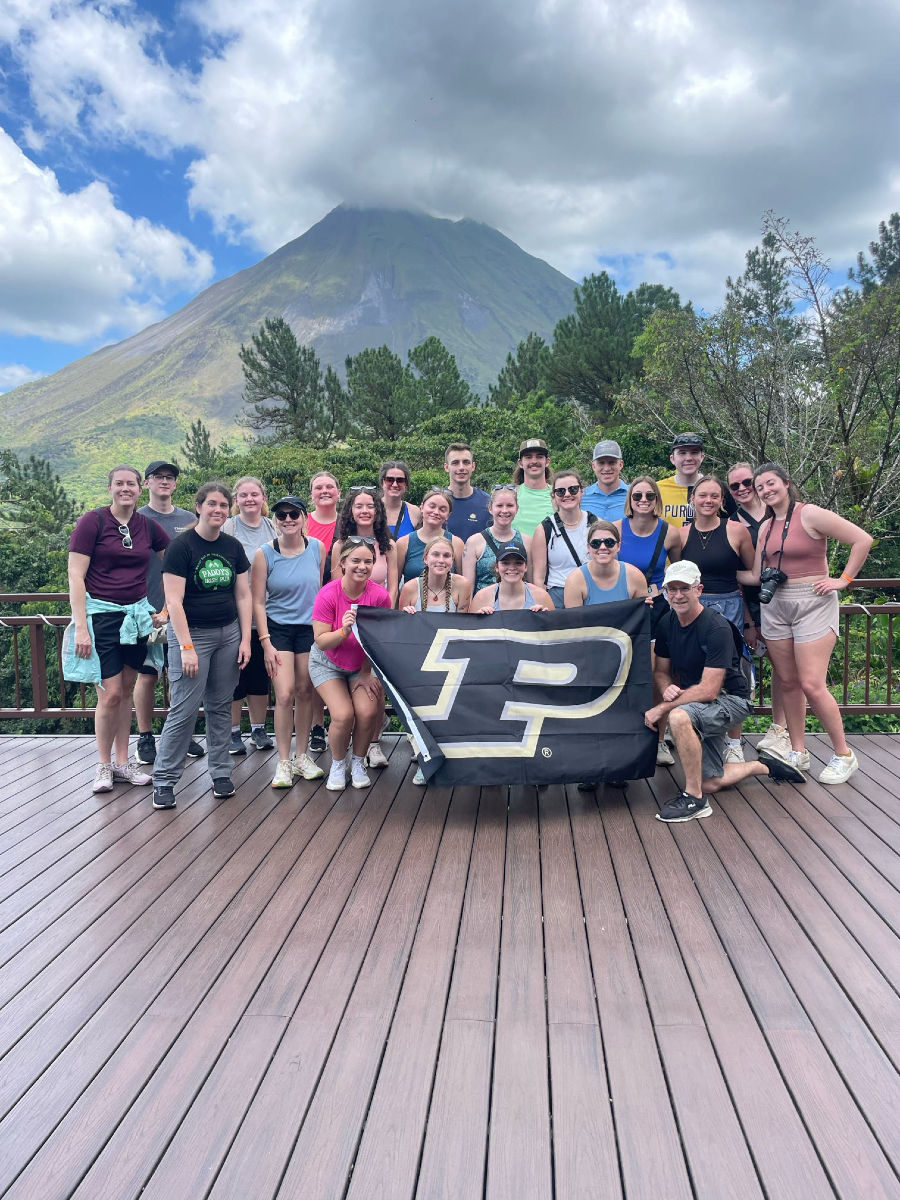 PurdueAgEcon's tweet photo. Pineapple farm tours, observing volcanoes, snorkelling and so much more. Students on the Agricultural, Environmental and Community Sustainability program enjoyed their #SpringBreak2025, studying abroad in Costa Rica. 

🔗 https://t.co/SWfxZjKh6S

#AgEcSuccessStory #BoilersAbroad https://t.co/oxuTWtZ6KA