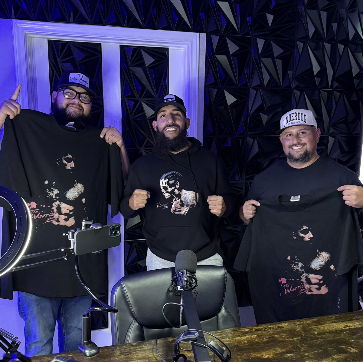 PatchBoyz_Pod's tweet image. Great Episode Dropping Monday With BKFC fighter Jeremy Sauceda, Former @UFC, WEC & BKFC Fighter @badboygarcia & Rueben Llamas Owner & Coach Of The Works Combat Academy in Hobbs NM
The Build-Up To @bareknucklefc BKFC 76 Fort Worth Tx June 21 EP. 108
#midlandtx #westtexas…