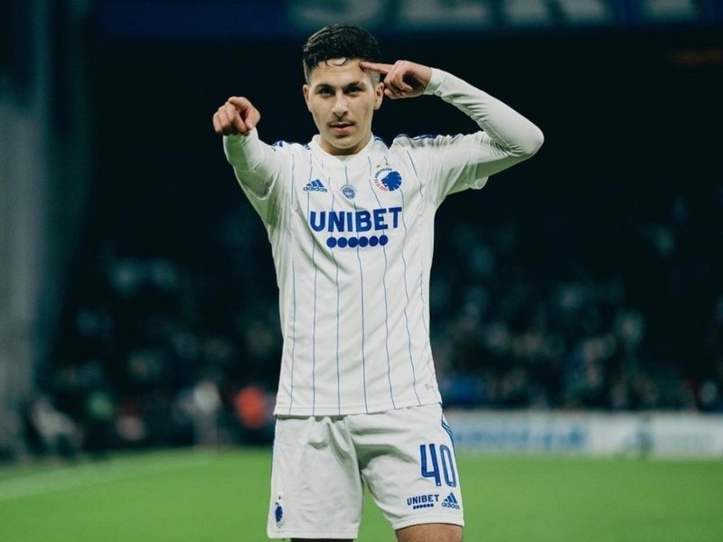 ℹ️ En fin de contrat en décembre, l’OM s’est positionné sur Roony Bardghji.

Cependant, les demandes financières de l’entourage du joueur ainsi que des incertitudes physiques ont poussé l’OM à se retirer du dossier.