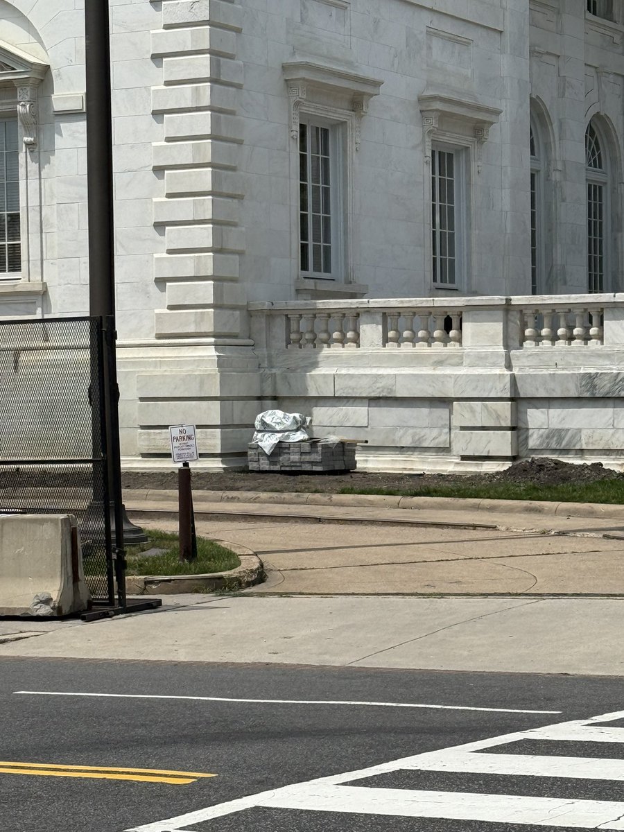 Constant Conspiracy (@unfairprofit) on Twitter photo My son is in DC and he just messaged me this.
Conveniently placed pallet of bricks with the gate wide open when everything else is blocked off.
<a href="/elonmusk/">Elon Musk</a> <a href="/TheQuartering/">TheQuartering</a> <a href="/ThrillaRilla369/">Thrilla the Gorilla</a>
x.com/messages/media… My son is in DC and he just messaged me this.
Conveniently placed pallet of bricks with the gate wide open when everything else is blocked off.
<a href="/elonmusk/">Elon Musk</a> <a href="/TheQuartering/">TheQuartering</a> <a href="/ThrillaRilla369/">Thrilla the Gorilla</a>
x.com/messages/media…