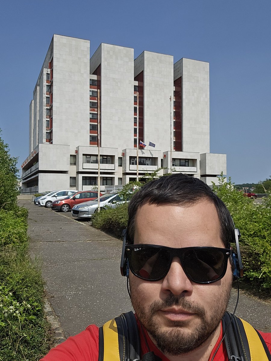 Hneď ako dokončím výskum v Česku, vrátim sa na finiš bádania do Slovenského národného archívu. Po stovkách hodín v archívoch ešte niekoľko stoviek hodín písania, korektúr a produkcie a kniha Očista v mene revolúcie bude pripravená vyraziť do kníhkupectiev. Aké banálne, že? 😇