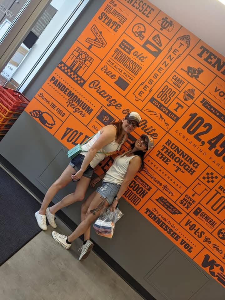 MariReynaDeLaPewPew tweet media