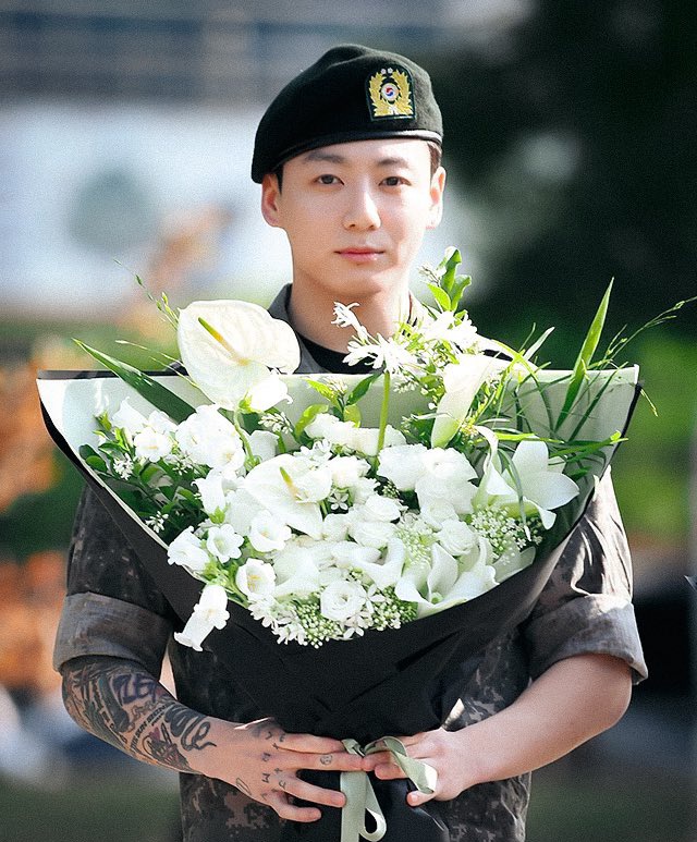 rt and reply

WE LOVE YOU JUNGKOOK
JUNGKOOK BEST BOY
PRETTIEST FLOWER JUNGKOOK