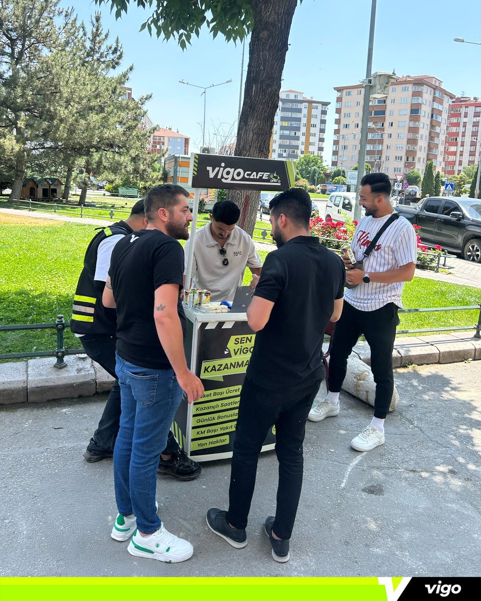 Eskişehirde gerçekleştirdiğimiz Kurye Buluşması etkinliğinde Vigo’lu olmak isteyen moto kurye arkadaşlarımızla tanışıp, işe giriş işlemlerini gerçekleştirdik. 

Siz de Vigo’lu olmak için web sitemizi ziyaret edebilir, DM üzerinden bizimle iletişime geçebilirsiniz! 💚