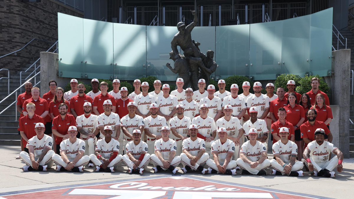 Hello from Omaha! ⚾ The UofL Health – Sports Medicine team is checking in from the College World Series as <a href="/LouisvilleBSB/">Louisville Baseball</a> leads off against Oregon State Friday night. Go Cards! 

#GoCards | #PowerofU
