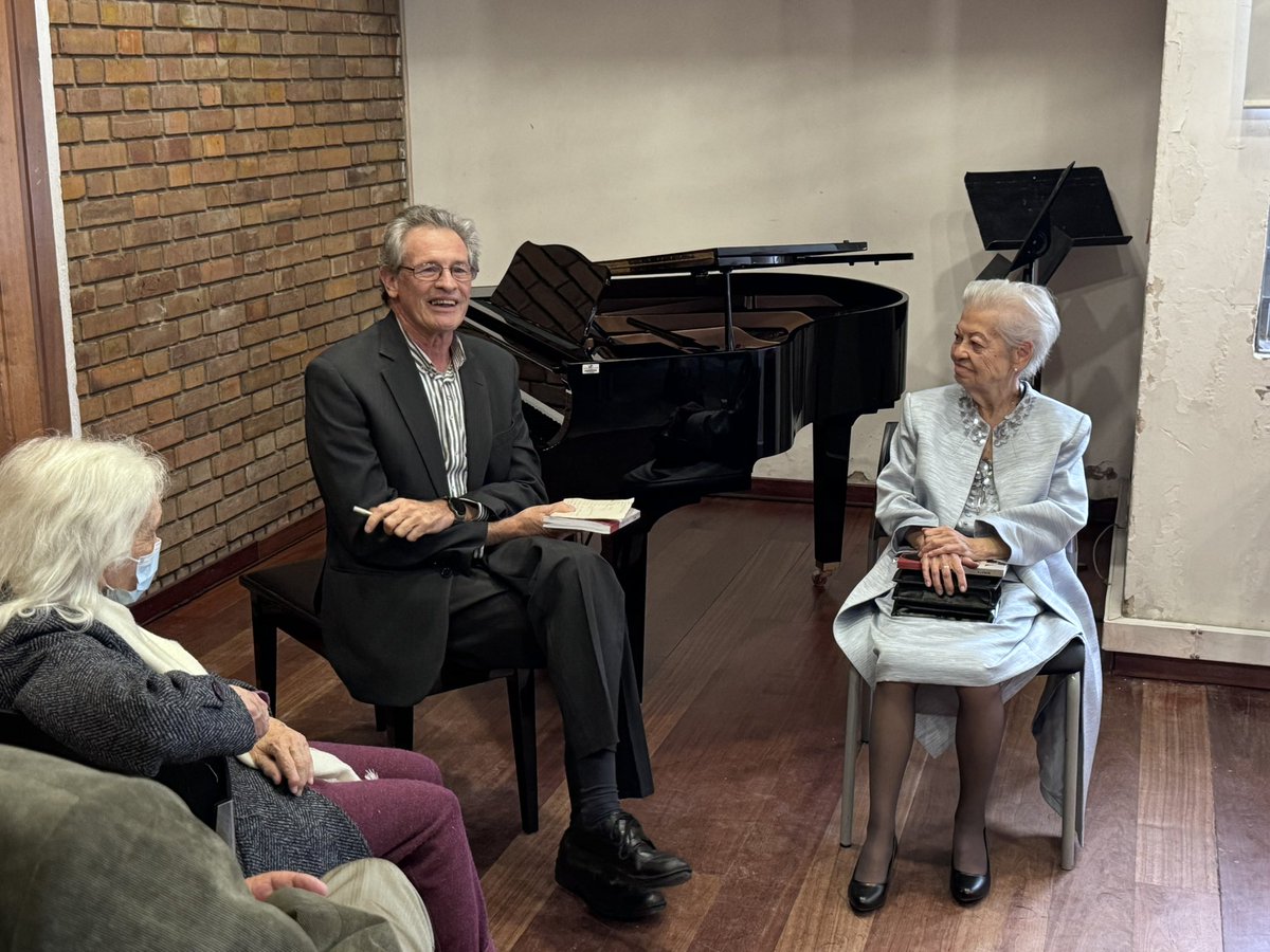 Raul Sastre Cifuente (@raulsastrec) on Twitter photo Asistimos al homenaje a la pianista Marjorie Tanaka profesora emérita del Conservatorio de la <a href="/UNALOficial/">Universidad Nacional de Colombia</a> y a la presentación de su libro Memorias. Felicitaciones a Marjorie Asistimos al homenaje a la pianista Marjorie Tanaka profesora emérita del Conservatorio de la <a href="/UNALOficial/">Universidad Nacional de Colombia</a> y a la presentación de su libro Memorias. Felicitaciones a Marjorie