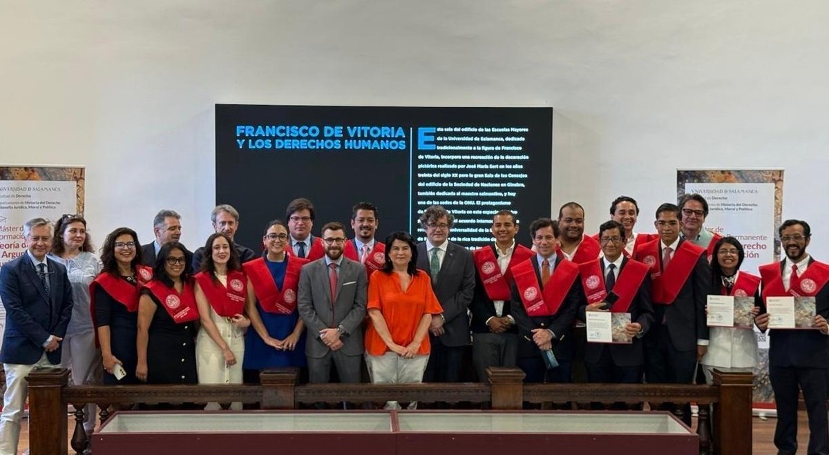Máster Teoría del Derecho y Argumentación Jurídica (@mastertdaj) on Twitter photo La clausura de la tercera edición del <a href="/MasterTDAJ/">Máster Teoría del Derecho y Argumentación Jurídica</a> de la <a href="/usal/">Universidad de Salamanca</a> fue un acto hermoso y emotivo. Contamos con <a href="/mguervos1/">María Ángeles Guervós Maíllo</a>, decana de la <a href="/FacDerechoUsal/">Facultad de Derecho</a>, <a href="/jasendin/">José Antonio Sendín Mateos</a> (director), Matteo Cristinelli (coordinador) y los verdaderos protagonistas, nuestros estudiantes. ¡Enhorabuena a todos! La clausura de la tercera edición del <a href="/MasterTDAJ/">Máster Teoría del Derecho y Argumentación Jurídica</a> de la <a href="/usal/">Universidad de Salamanca</a> fue un acto hermoso y emotivo. Contamos con <a href="/mguervos1/">María Ángeles Guervós Maíllo</a>, decana de la <a href="/FacDerechoUsal/">Facultad de Derecho</a>, <a href="/jasendin/">José Antonio Sendín Mateos</a> (director), Matteo Cristinelli (coordinador) y los verdaderos protagonistas, nuestros estudiantes. ¡Enhorabuena a todos!