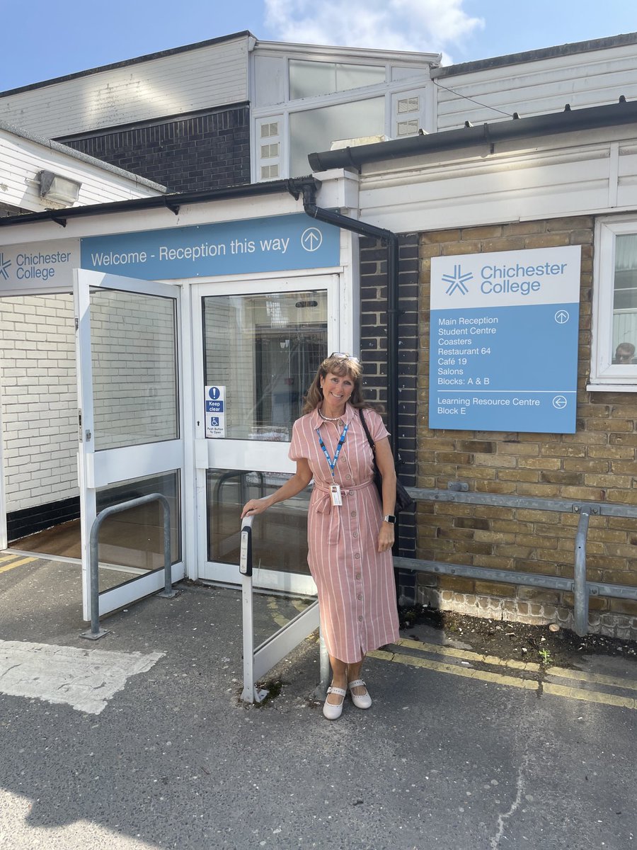 ⁦Thank you to ⁦@Chi_College⁩ for a great  lunch to celebrate a fantastic ofsted result  and to see the amazing facilities- much to celebrate ⁦<a href="/NHSE_WTE/">NHS England Workforce, Training and Education</a>⁩