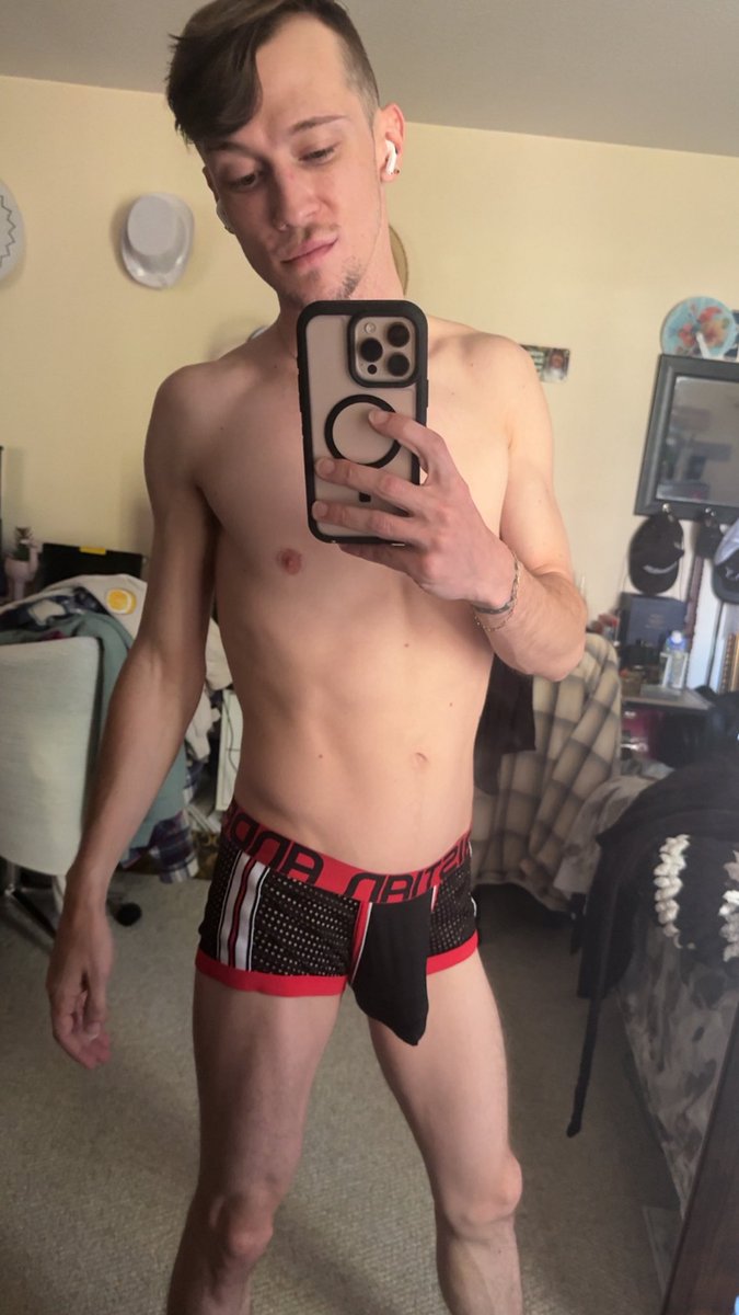 Sooooo Damn Ready for this next Chapter! 

I genuinely don’t know what I’m gonna be doing with adult entertainment - I’ll be around for sure but I’m moving back to Portland, OR! I’m finally for sure not just a talk but real action of being the new Apprentice Bench Jeweler 🥹💕