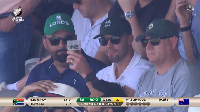 𝐒𝐞𝐫𝐠𝐢𝐨 (@sergiocskk) on Twitter photo Dude got to watch RCB and South Africa lift trophies in a weeks gap😭🙏 Dude got to watch RCB and South Africa lift trophies in a weeks gap😭🙏