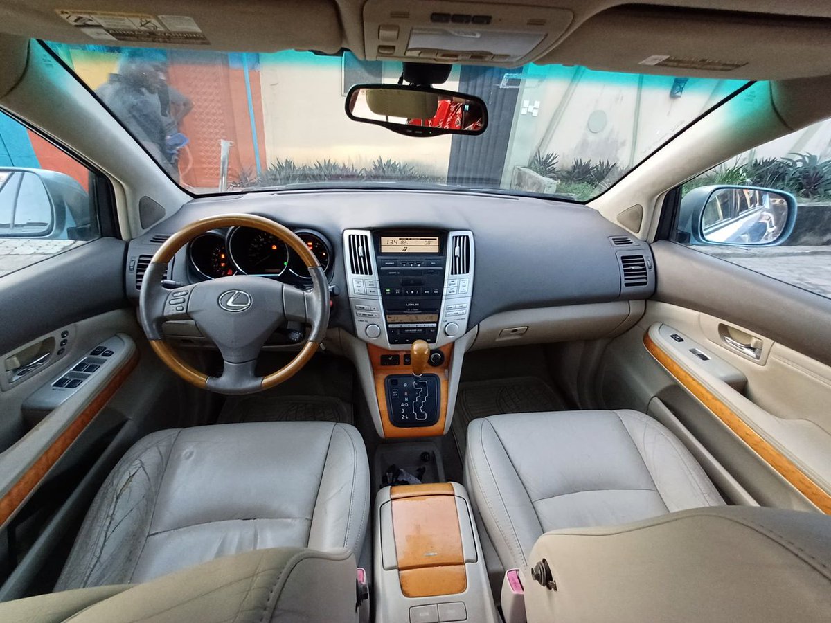 Lexus 330
Everything is working perfectly chilling ac very clean buy and drive
Price 10M
Dm
Location Lagos