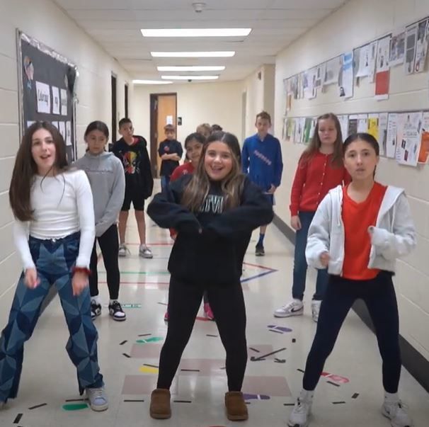 VIDEO! #WilliamMason Cougar Chorus Music Video: "Can't Stop the Feeling"!!! WATCH NOW! Music teacher Brandon Frumolt, directed the 4th &amp; 5th grade Cougars in his exciting end-of-year music video: 
youtu.be/QoIiLkqRWPk -Montville Township Public Schools YouTube Channel