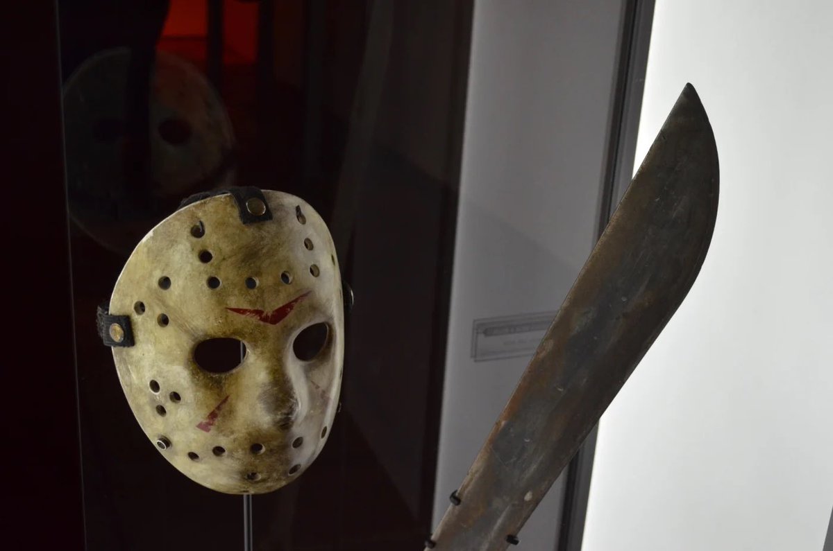 Happy Friday the 13th? 🫣 EIGHT L.A. theaters are marking the 45th anniversary of the slasher movie TONITE. See my article at @lamag 🍿 lamag.com/arts-and-enter…