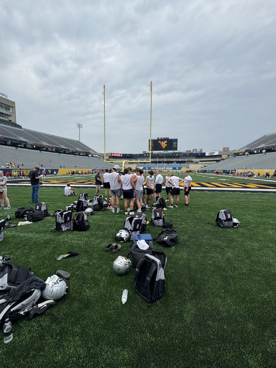 Woodzyzewski's tweet photo. Great time at @WVUfootball 7v7 and Lineman Camp today!
The DAWGS got better. Great competition, great reps!
#PullTheSled #SWNP #HardEdge https://t.co/khiGfKPXJ7