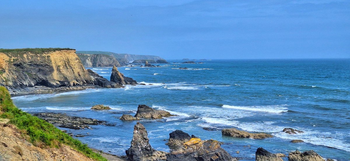 A sunny and windy afternoon cycleing on the Copper Coast, Co Waterford. <a href="/barrabest/">Barra Best</a> <a href="/deric_tv/">Deric</a> <a href="/DiscoverDungarv/">Discover Dungarvan</a> <a href="/WaterfordGrnWay/">Waterford Greenway</a> <a href="/WaterfordPocket/">Waterford In Your Pocket</a> <a href="/VisitWaterford/">Visit Waterford</a> <a href="/WaterfordANDme/">The long walk home☘️🥀🟰</a> <a href="/Failte_Ireland/">Fáilte Ireland</a> <a href="/GoToIreland/">Discover Ireland</a> <a href="/GoToIrelandUS/">Tourism Ireland US</a> <a href="/Waterfordcamino/">Celtic Ways Ireland</a> <a href="/WaterfordCounci/">Waterford City & County Council</a> <a href="/CoastCopper/">Copper Coast Geopark</a>