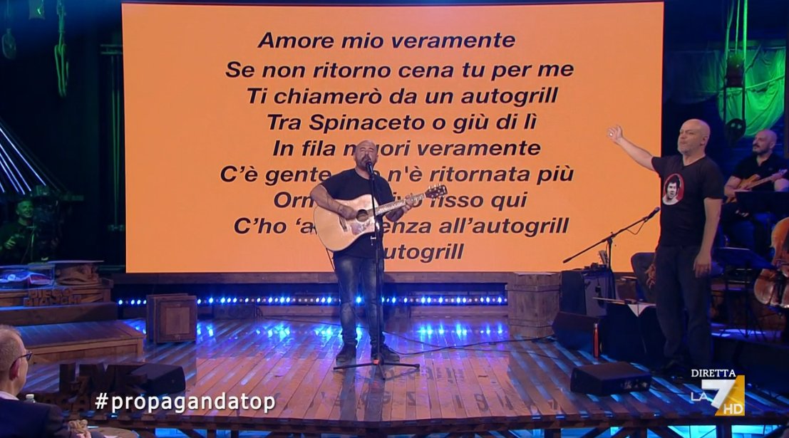 Fabrizio Pipero e la canzone sulla Pontina

#propagandatop #propagandalive