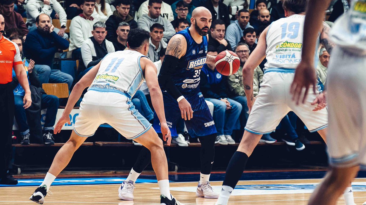 Amamos el Básquet (@amamoselbasquet) on Twitter photo 👻 | 𝐌𝐀𝐓𝐂𝐇 𝐏𝐎𝐈𝐍𝐓 𝐏𝐀𝐑𝐀 𝐑𝐄𝐆𝐀𝐓𝐀𝐒
🏆 | <a href="/LigaNacional/">La Liga</a>
➡️ Cuartos de Final
✔️ <a href="/ClubRegatasCtes/">Club de Regatas Corrientes</a> (2) 94-92 (1) <a href="/OberaTenisClub/">Oberá Tenis Club</a> ✖️
Regatas ganó en tiempo extra y quedó a un paso de Semis. <a href="/FabianRamBar/">Fabian Ram Bar</a> lideró al Remero con 24 pts.
📸 La Liga 👻 | 𝐌𝐀𝐓𝐂𝐇 𝐏𝐎𝐈𝐍𝐓 𝐏𝐀𝐑𝐀 𝐑𝐄𝐆𝐀𝐓𝐀𝐒
🏆 | <a href="/LigaNacional/">La Liga</a>
➡️ Cuartos de Final
✔️ <a href="/ClubRegatasCtes/">Club de Regatas Corrientes</a> (2) 94-92 (1) <a href="/OberaTenisClub/">Oberá Tenis Club</a> ✖️
Regatas ganó en tiempo extra y quedó a un paso de Semis. <a href="/FabianRamBar/">Fabian Ram Bar</a> lideró al Remero con 24 pts.
📸 La Liga